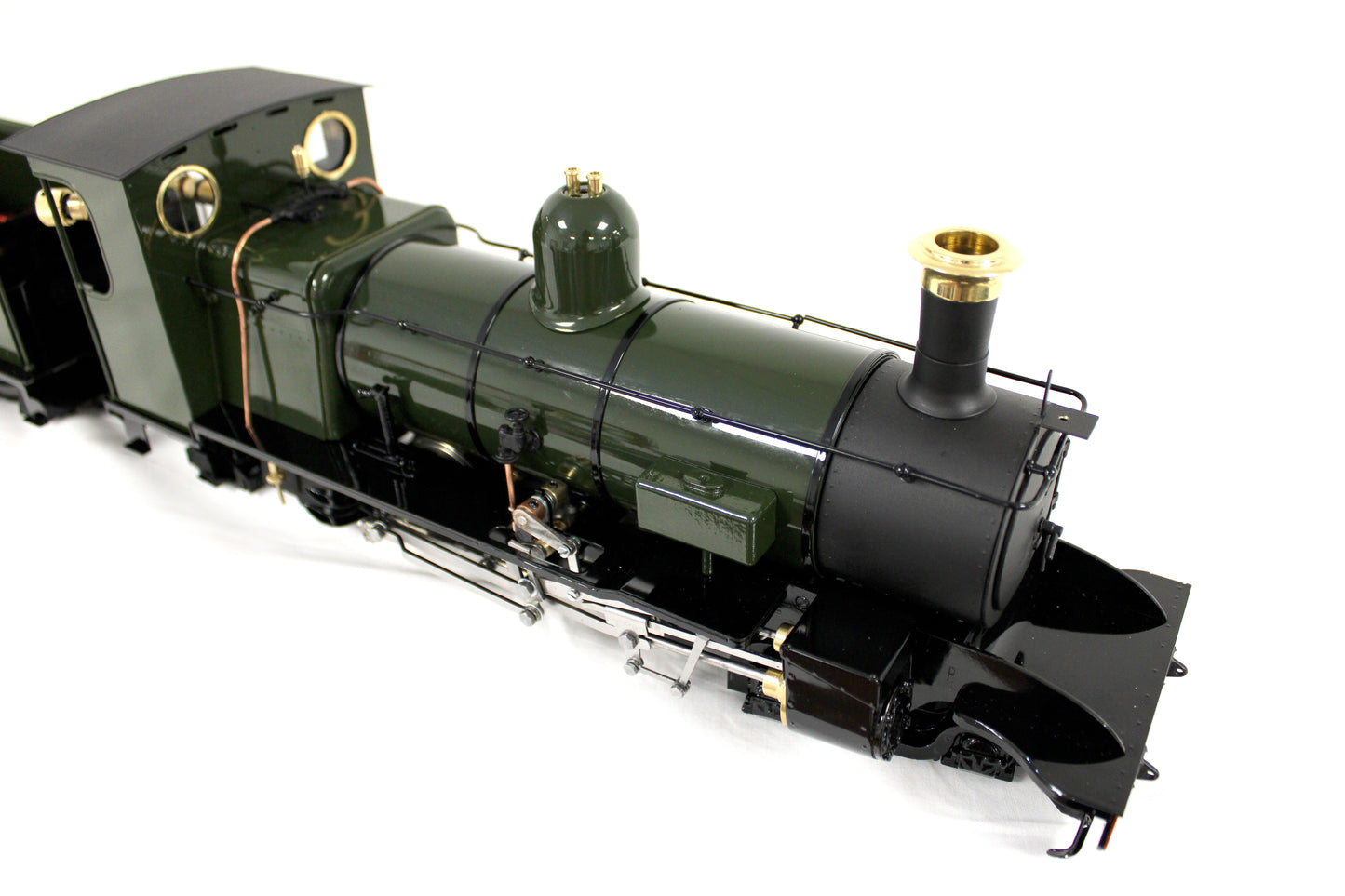 Class C 4-6-2 'Darjeeling' Deep Bronze Green (Radio Control, Insulated Wheels) Steam Locomotive