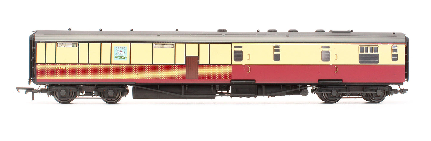 Pre-Owned R40470 BR 'Tavern' Kitchen and Buttery Car & Composite Restaurant - White Horse 7833 Twin Pack - Custom Weathered