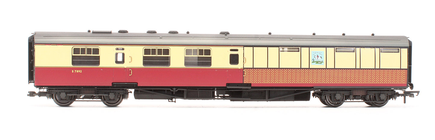 Pre-Owned R40470 BR 'Tavern' Kitchen and Buttery Car & Composite Restaurant - White Horse 7833 Twin Pack - Custom Weathered