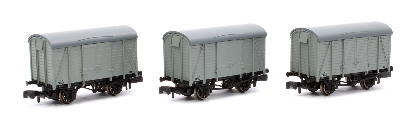 SECR Wagons Pack 4 - BR Livery 10t Covered Vans (Dia.1426)