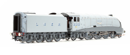Pre-Owned LNER 4-6-2 Silver A4 'Silver Fox' 2512 Steam Locomotive - DCC Sound