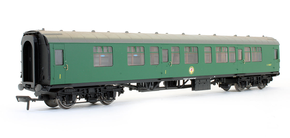 Pre-Owned BR Green MK1 Composite Coach 'S15027' (With Lights)