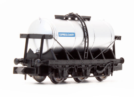 Pre-Owned 2F-031-017 6 Wheel Milk Tanker Express Dairy (Silver)