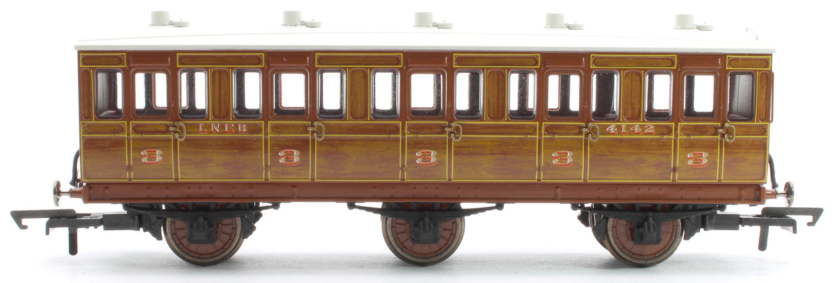 LNER 6 Wheel 3rd Class Coach No.4141