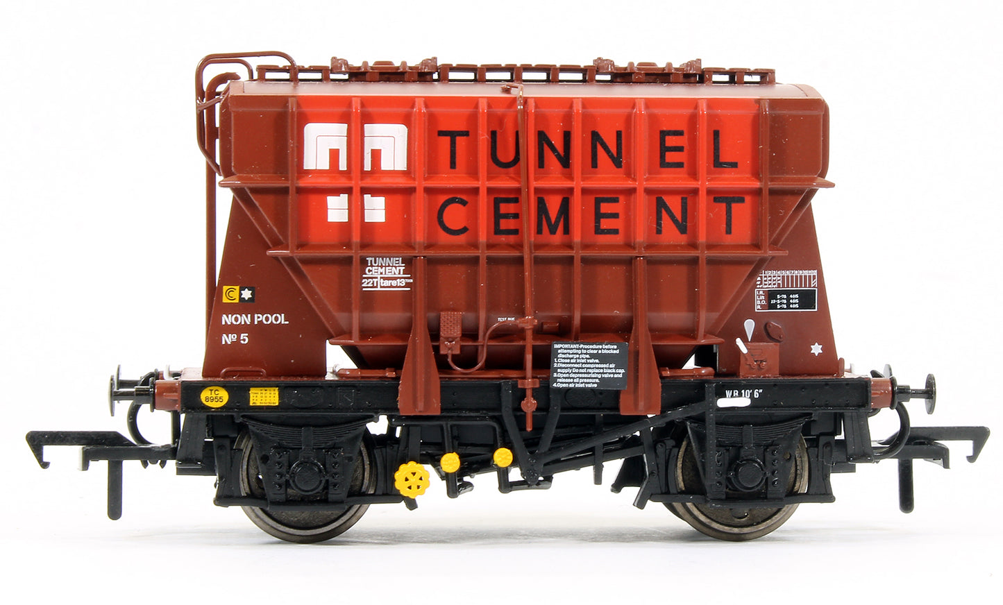 Pre-Owned 38-285 Set Of 3 Presflo 22T Cement Wagons Tunnel Cement