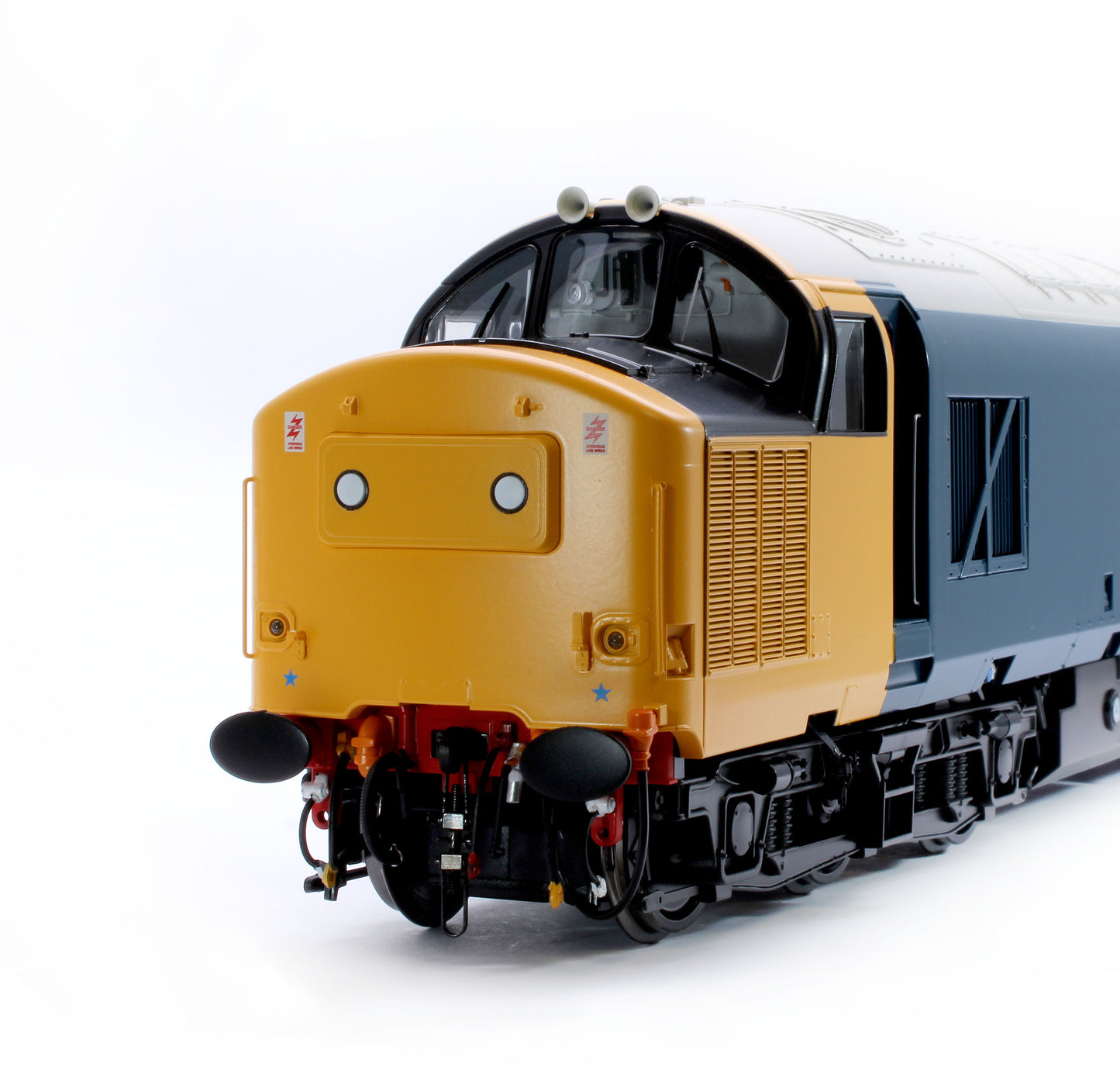 Class 37/0 BR Large Logo Blue Unnumbered (Centre Headcode) Diesel Locomotive