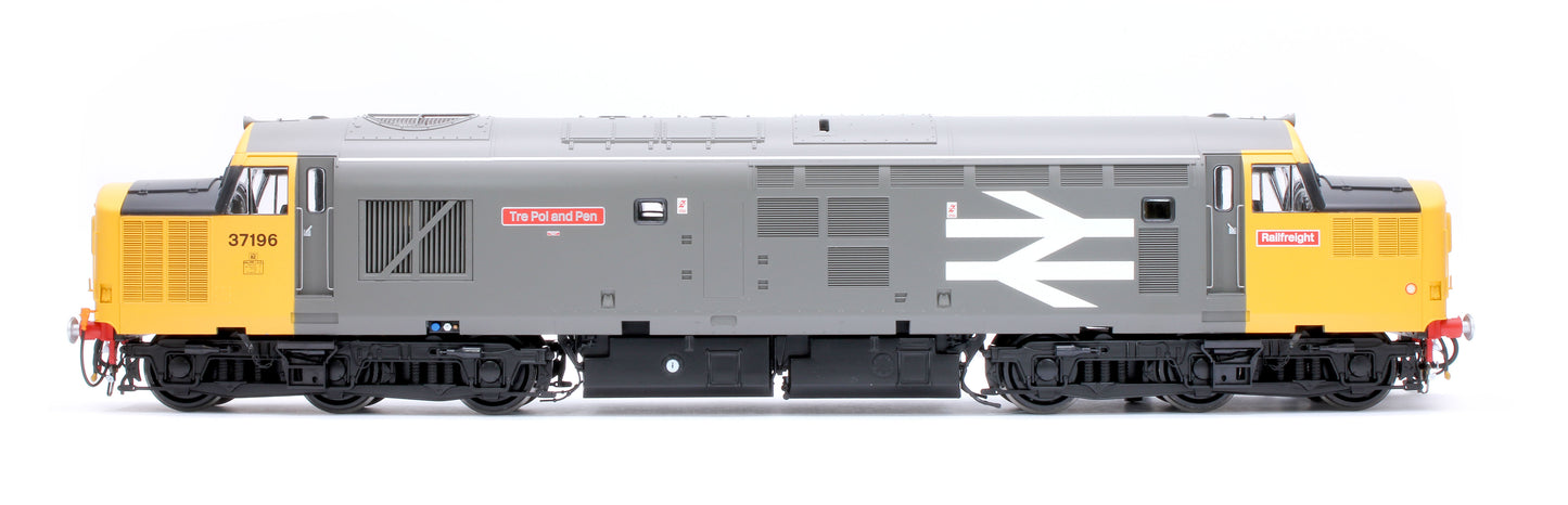 Class 37/0 Railfreight Large Logo Grey No.37196 Tre Pol and Pen (Centre Headcode) Diesel Locomotive