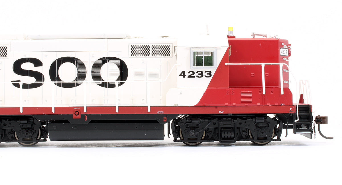 Pre-owned Genesis GP9 Phase II Diesel Locomotive Soo Line - Road #4233 (DCC Sound Fitted)