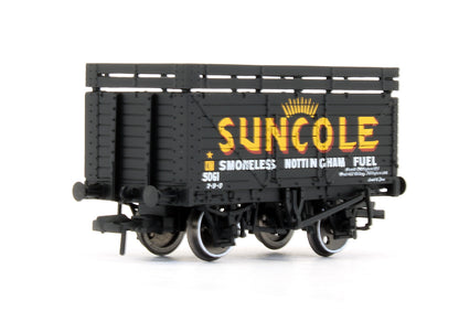Pre-Owned 8 Plank Wagon With Coke Rails 'Suncole' No.5061