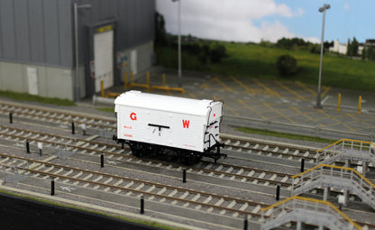 KRM-MICA-OO-1 GWR ‘Mica B’ Refrigerated Meat Van - Didcot Van 1 - 105860