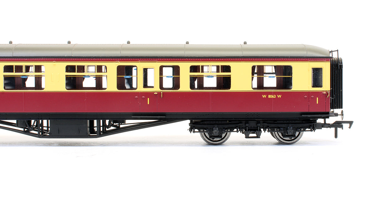 Pre-Owned R4493A BR Hawksworth 1st Class Coach 'W 8063 W'
