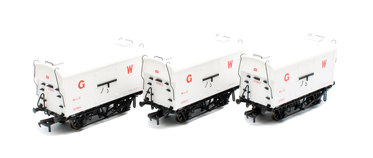 KRM-MICA-OO-A GWR ‘Mica B’ Refrigerated Meat Van - SVR Preserved Wagons - Pack of 3