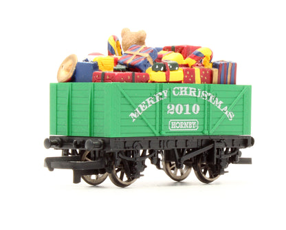 Pre-Owned 7 Plank Wagon Christmas 2010