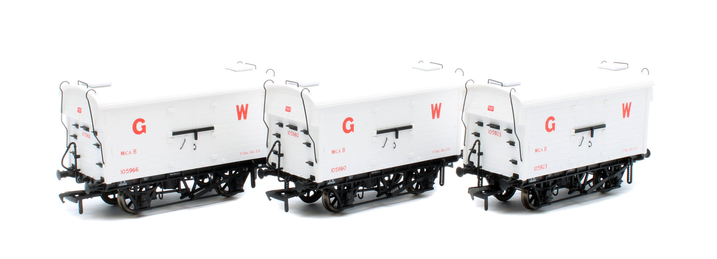 KRM-MICA-OO-B GWR ‘Mica B’ Refrigerated Meat Van - Didcot Preserved Wagons - Pack of 3