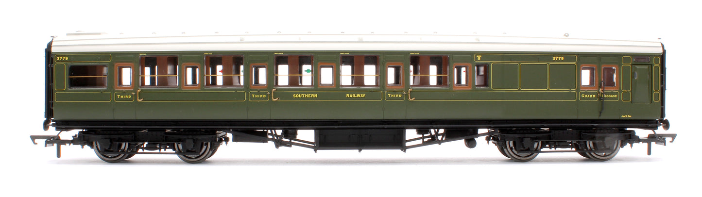 Pre-Owned SR Olive Green Maunsell Corridor Brake 3rd No.3779
