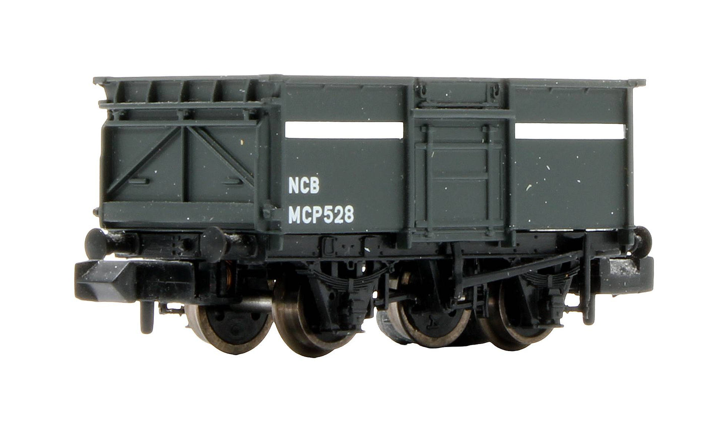 Pre-Owned 377-252A 16 Ton Mineral Wagon ZHV Olive Green 'MCP528'