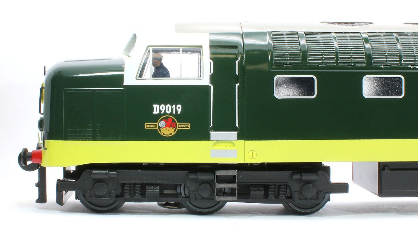 E/41-B2 Class 55 English Electric Deltic "The Royal Highland Fusilier" BR Green Small Yellow Panels No. D9019 Diesel Locomotive