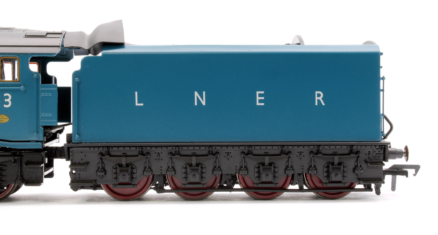 Pre-Owned BL-001-010 Black Label Class A4 Seagull LNER Garter Blue Unvalanced 4-6-2 No.33 Steam Locomotive - DCC Sound & Smoke