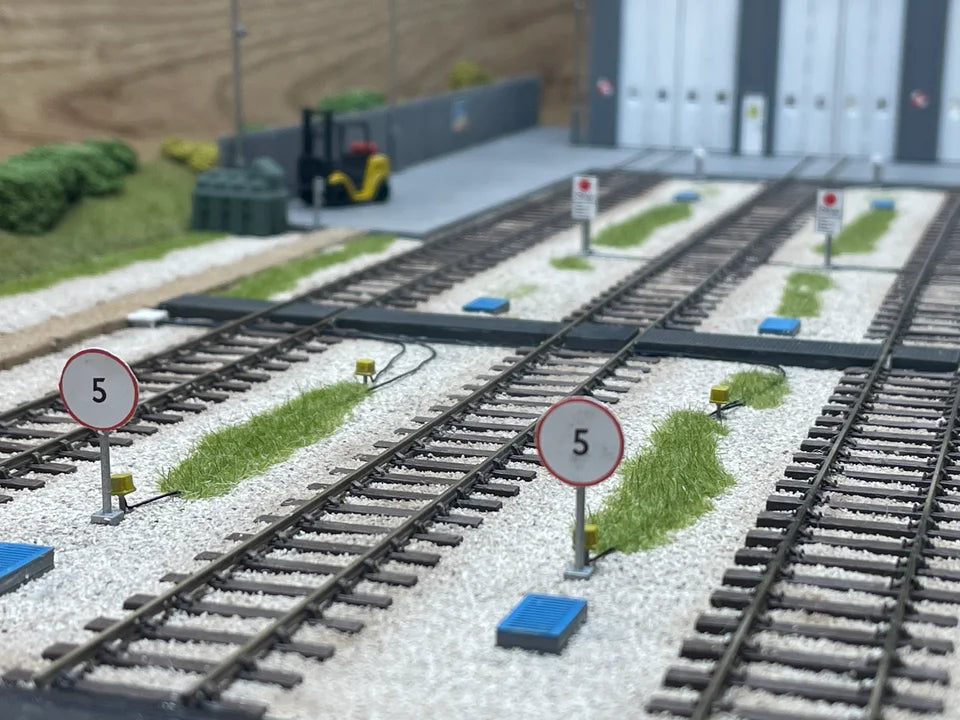 OO Gauge Catch Pits (Pack of 6) - Unpainted