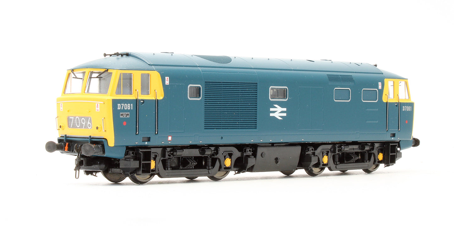 Pre-Owned 3512 Class 35 D7061 Hymek BR Blue With Full Yellow Ends Diesel Locomotive