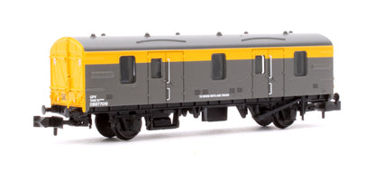 BR Mk1 QPV (Ex-CCT) Covered Carriage Truck BR Engineers Grey & Yellow No.DB977019