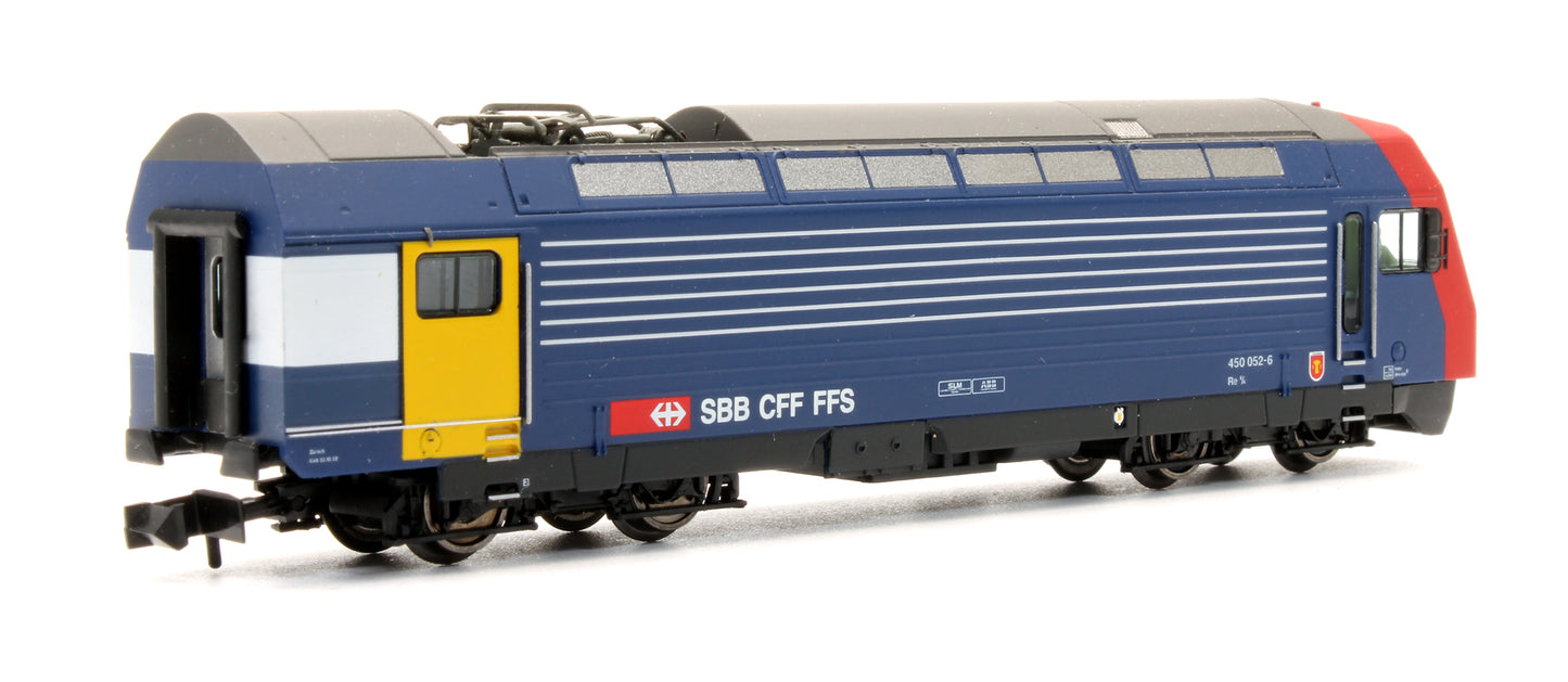 Pre-Owned SBB Re 450 Electric Locomotive with 3 Passenger Cars