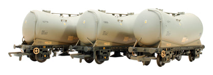 Pre-Owned R6388 Set Of 3 VEE Tank Wagons - Weathered