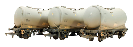 Pre-Owned R6388 Set Of 3 VEE Tank Wagons - Weathered