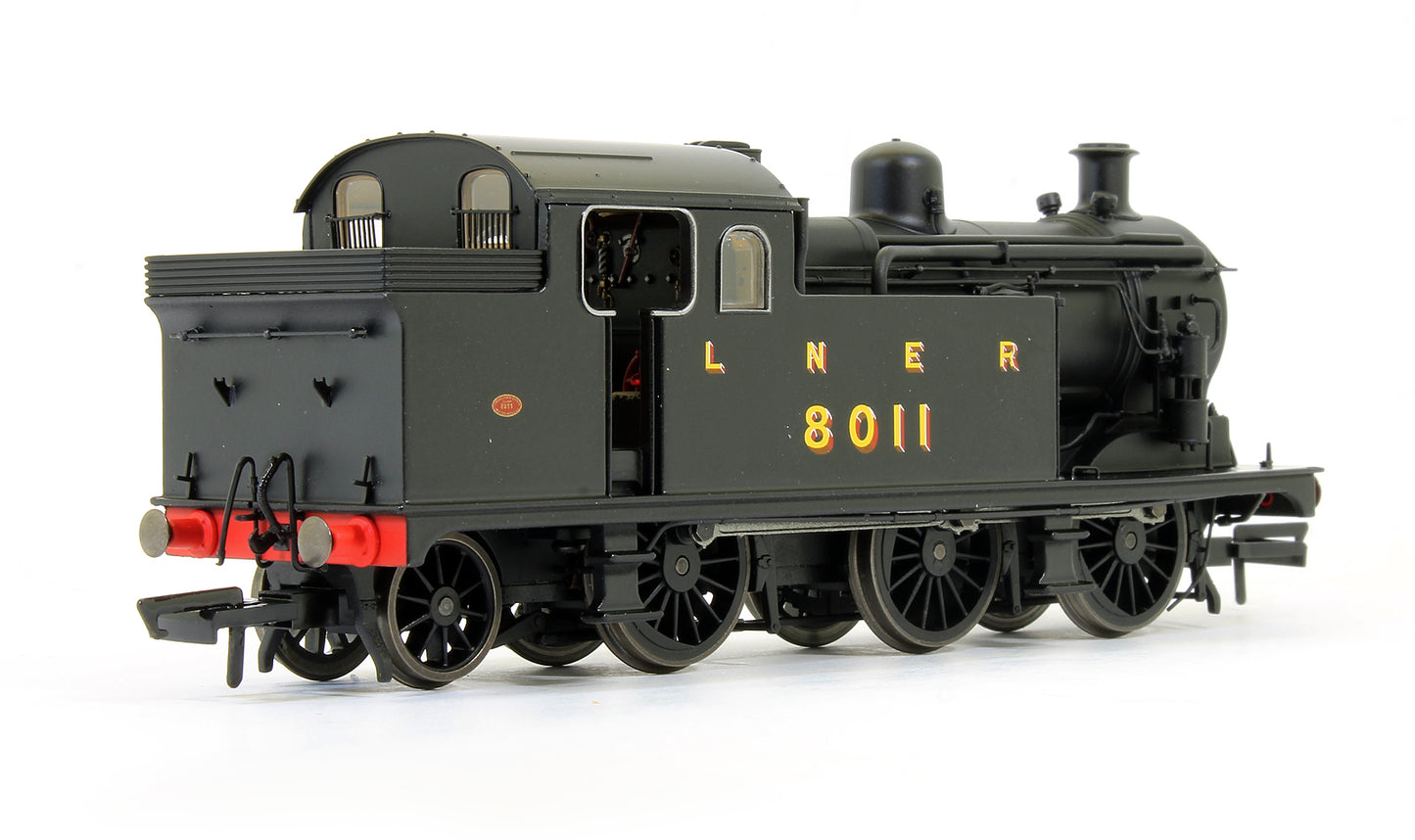 Pre-Owned OR76N7002 LNER Black Class N7 0-6-2 Tank Locomotive No.8011