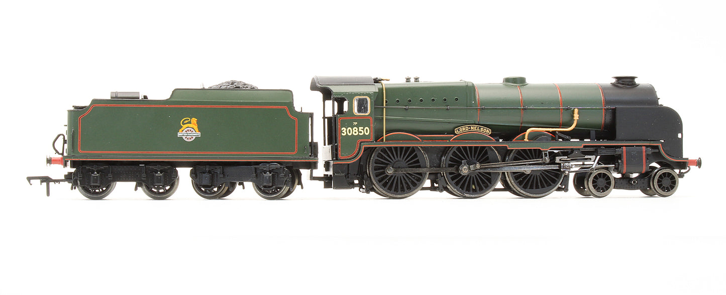 Pre-Owned 31-408 Lord Nelson Class 30850 'Lord Nelson' BR Green Early Emblem Steam Locomotive