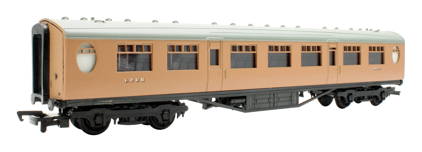 Pre-Owned 34-377 LNER 63' Thompson 3rd Corridor Post War Brown Coach '1047'