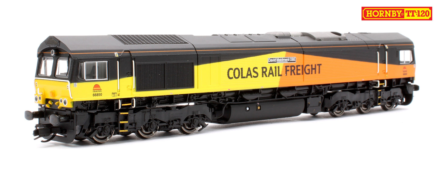 Pre-Owned TT3019M Class 66 Co-Co 66850 'David Maidment OBE' Colas Rail Diesel Locomotive