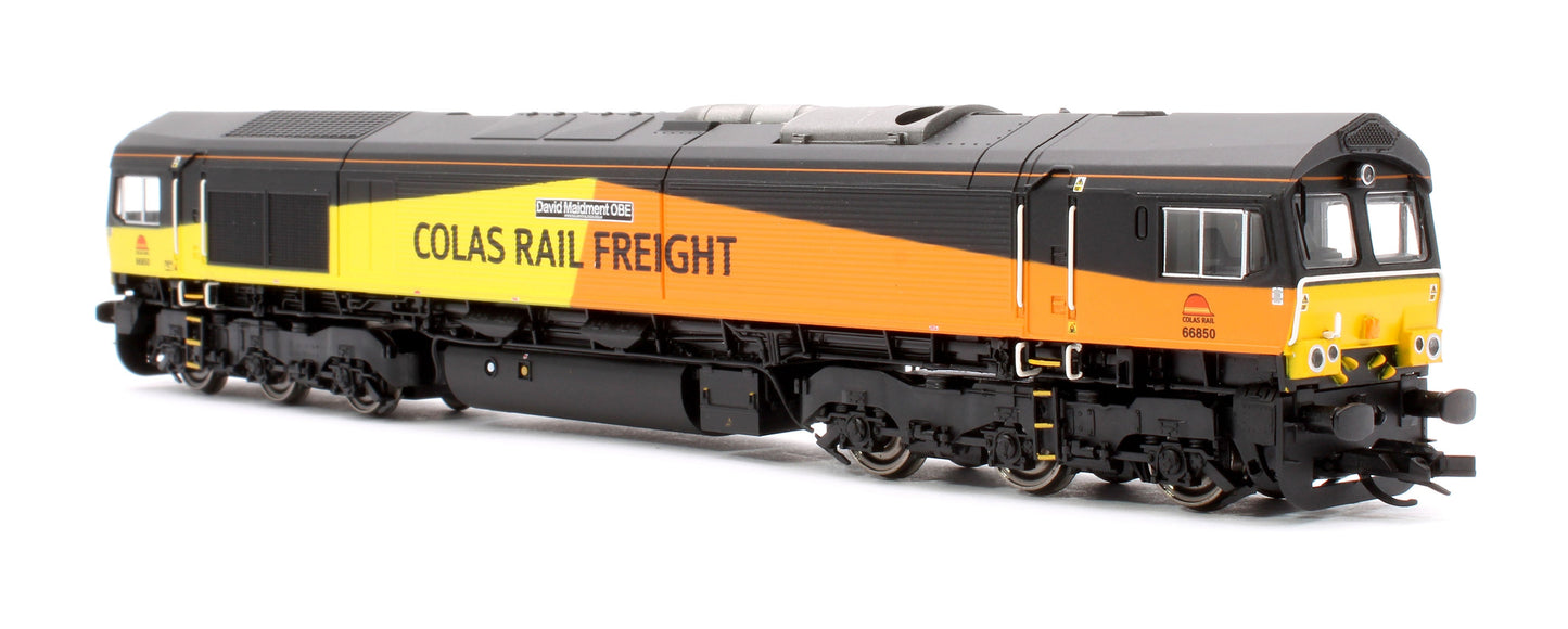 Pre-Owned TT3019M Class 66 Co-Co 66850 'David Maidment OBE' Colas Rail Diesel Locomotive