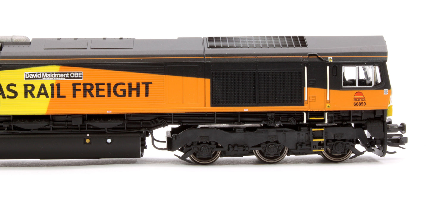Pre-Owned TT3019M Class 66 Co-Co 66850 'David Maidment OBE' Colas Rail Diesel Locomotive