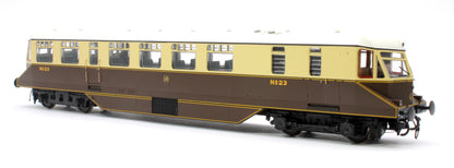 Pre-Owned GWR Passenger Railcar GWR Chocolate/Cream No.23 with Monogram (White Roof) Diesel Locomotive