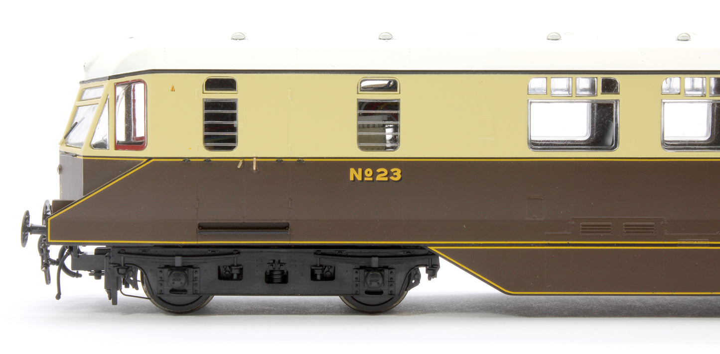 GWR Passenger Railcar GWR Chocolate/Cream No.23 with Monogram (White Roof) Diesel Locomotive