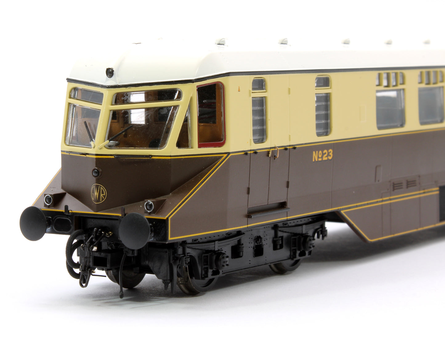 GWR Passenger Railcar GWR Chocolate/Cream No.23 with Monogram (White Roof) Diesel Locomotive