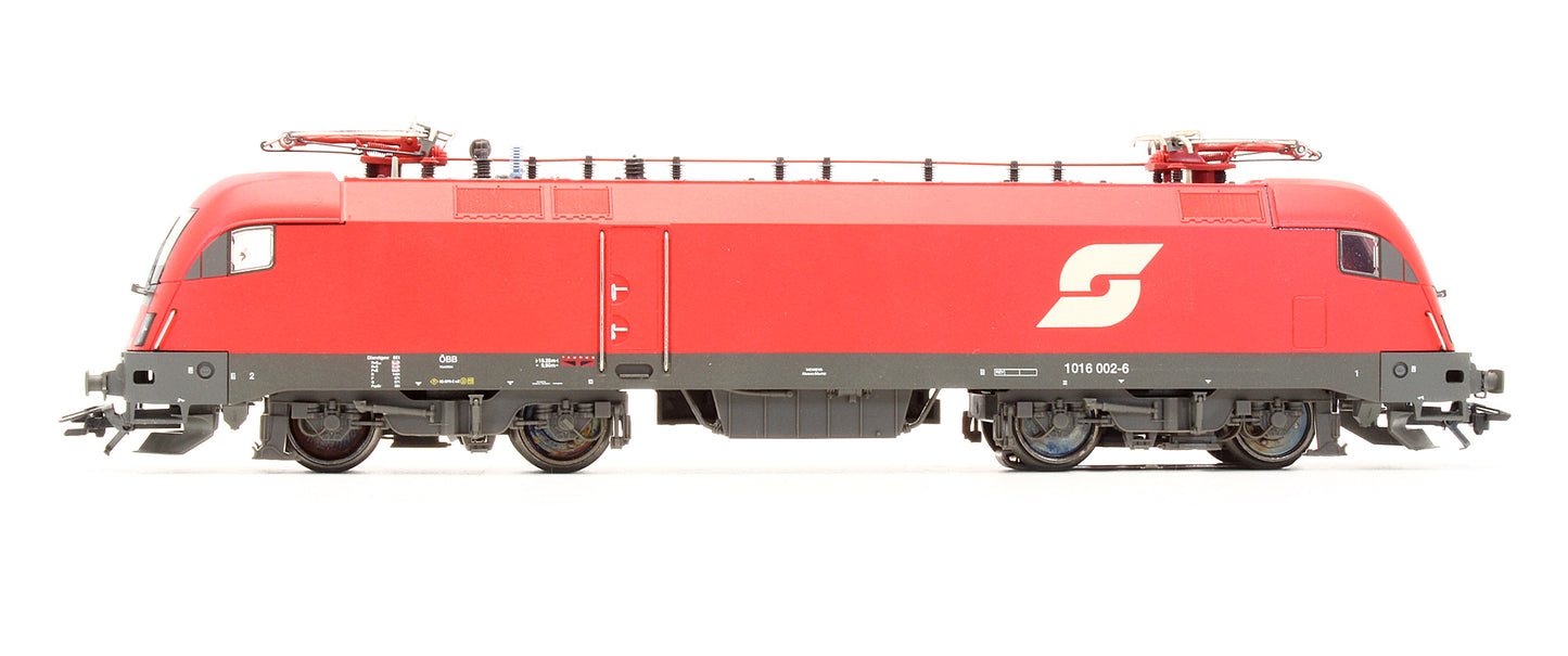 39355 Pre-Owned OBB Rh 1016 002-6 Electric Locomotive - 3 Rail Digital Sound