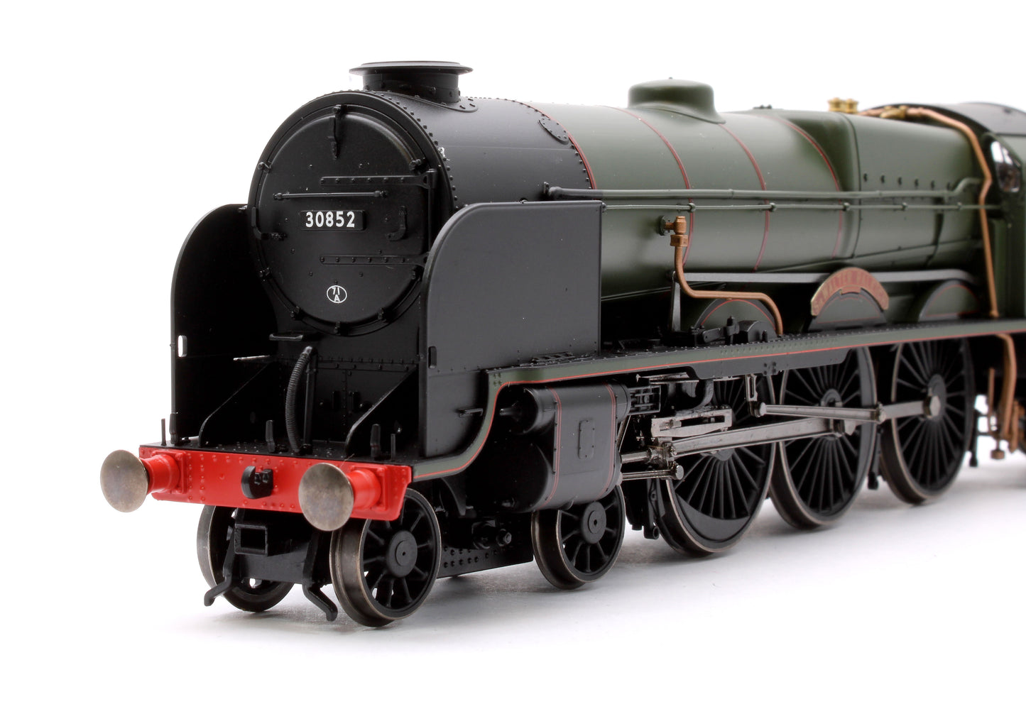 Lord Nelson Class 4-6-0 30852 'Sir Walter Raleigh' BR Green Early Emblem Steam Locomotive