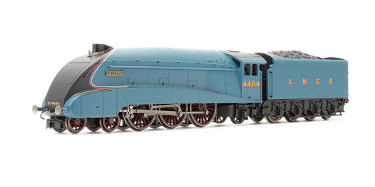 Pre-Owned R2779 RailRoad LNER 4-6-2 Class A4 'Falcon' No.4484 Steam Locomotive