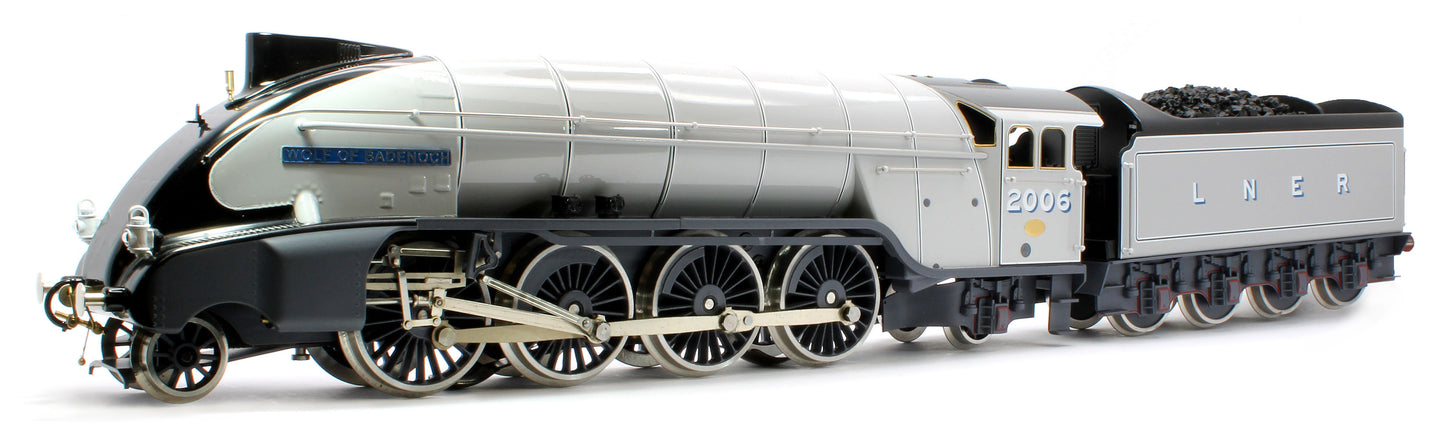 E/36-B3-WB P2 Class Streamlined "Wolf of Badenoch" 2-8-2 LNER Two Tone Grey No. 2006 Steam Locomotive