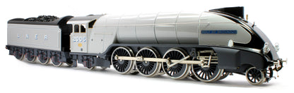E/36-B3-WB P2 Class Streamlined "Wolf of Badenoch" 2-8-2 LNER Two Tone Grey No. 2006 Steam Locomotive