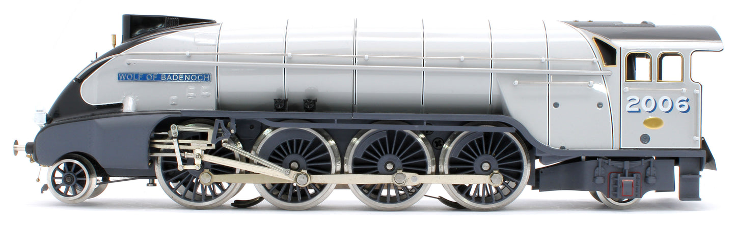 E/36-B3-WB P2 Class Streamlined "Wolf of Badenoch" 2-8-2 LNER Two Tone Grey No. 2006 Steam Locomotive