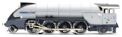E/36-B3-WB P2 Class Streamlined "Wolf of Badenoch" 2-8-2 LNER Two Tone Grey No. 2006 Steam Locomotive