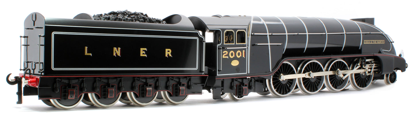 E/36-B4-CN P2 Class Streamlined "Cock O The North" 2-8-2 LNER Lined Gloss Black No. 2001 Steam Locomotive