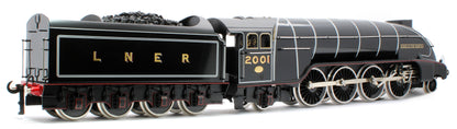E/36-B4-CN P2 Class Streamlined "Cock O The North" 2-8-2 LNER Lined Gloss Black No. 2001 Steam Locomotive