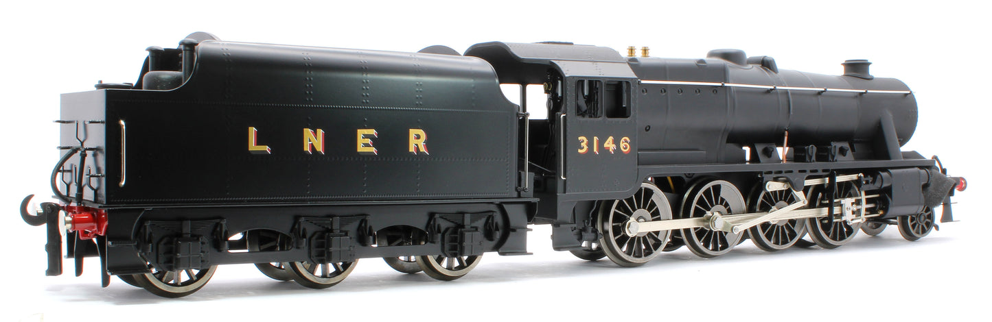 E/38-C LNER Stanier Class 8F 2-8-0 Unlined Satin Black No. 3146 Steam Locomotive
