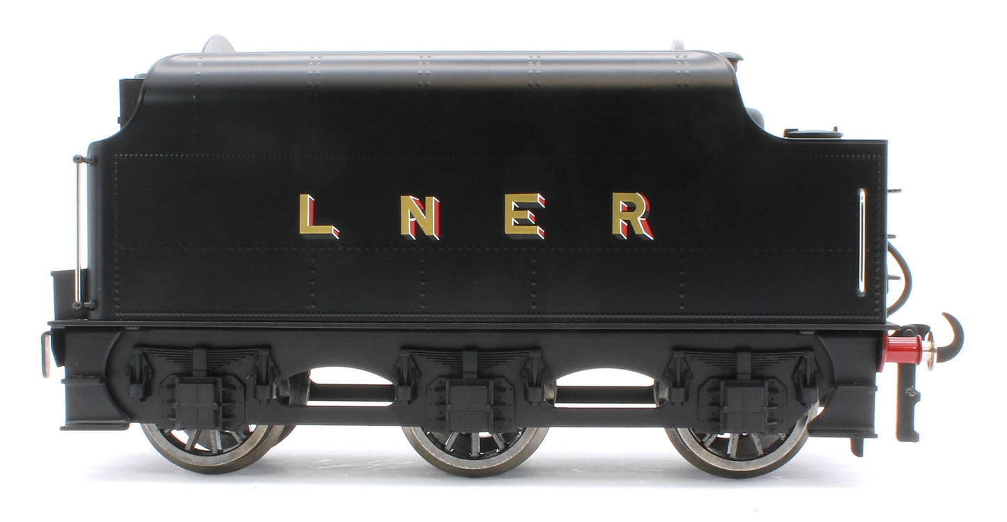 E/38-C LNER Stanier Class 8F 2-8-0 Unlined Satin Black No. 3146 Steam Locomotive