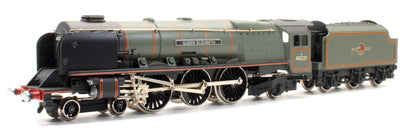 Pre-Owned BR Green 'Queen Elizabeth' 46221 Steam Locomotive