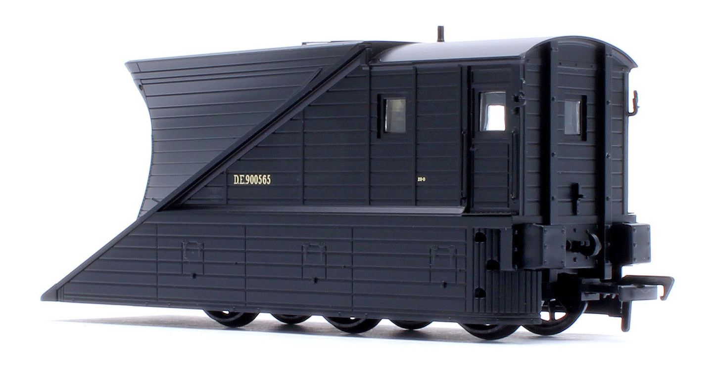 Pair of 2 NER Snowploughs DE900565 & DE900566 BR Departmental Black